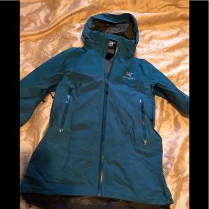 Arcteryx hooded rainproof hard shell jacket